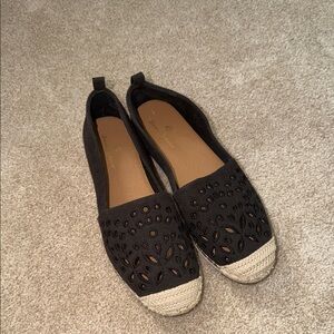 Tommy Bahama Black and Tan Espadrilles